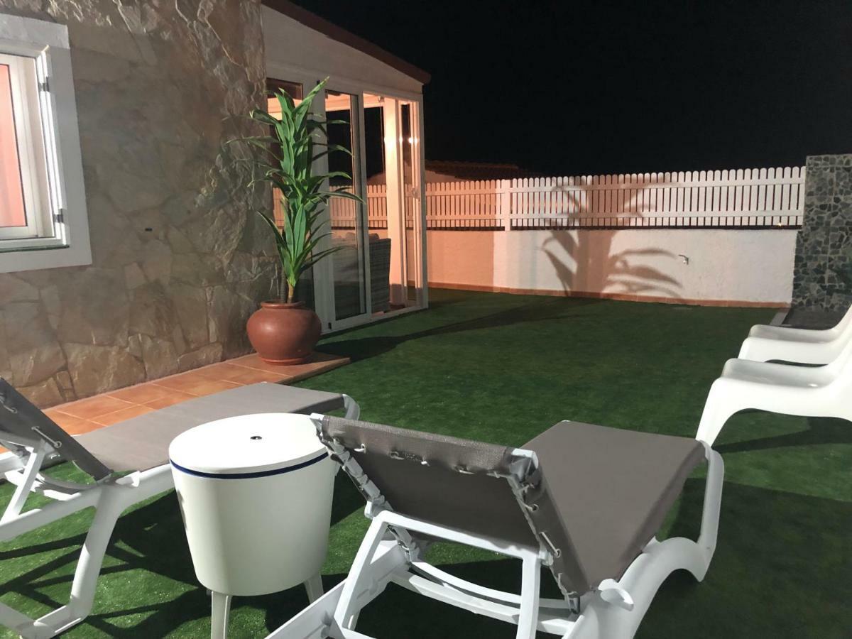Villa CarpeDiem Tarajalejo con Jacuzzi Exterior foto
