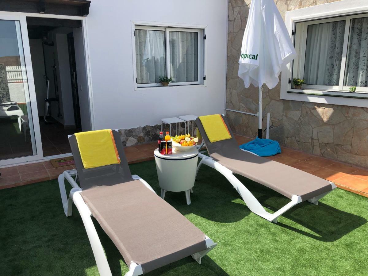 Villa CarpeDiem Tarajalejo con Jacuzzi Exterior foto