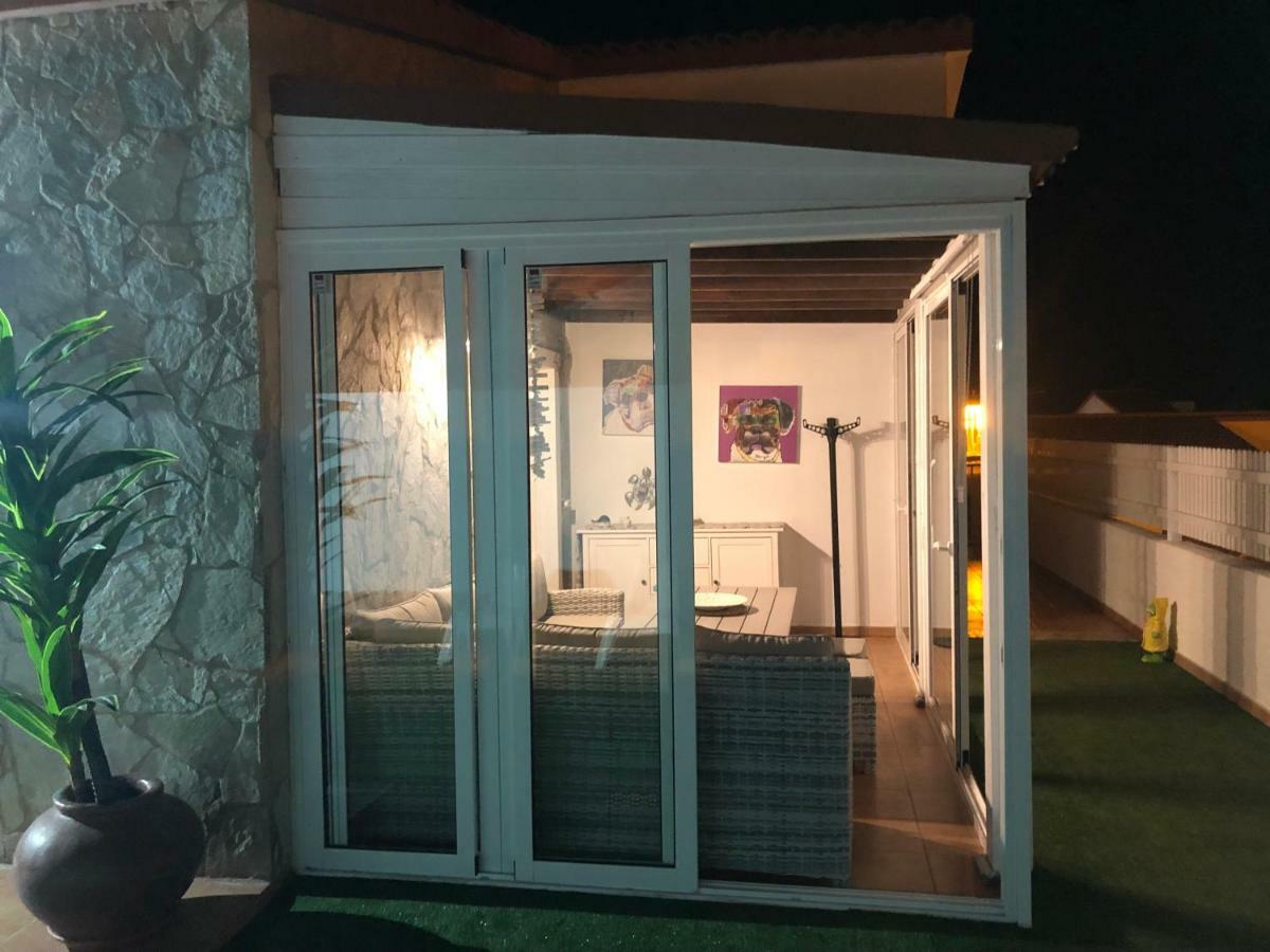 Villa CarpeDiem Tarajalejo con Jacuzzi Exterior foto