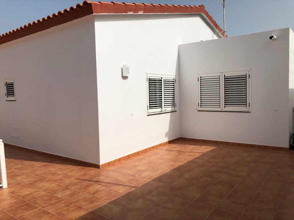 Villa CarpeDiem Tarajalejo con Jacuzzi Exterior foto