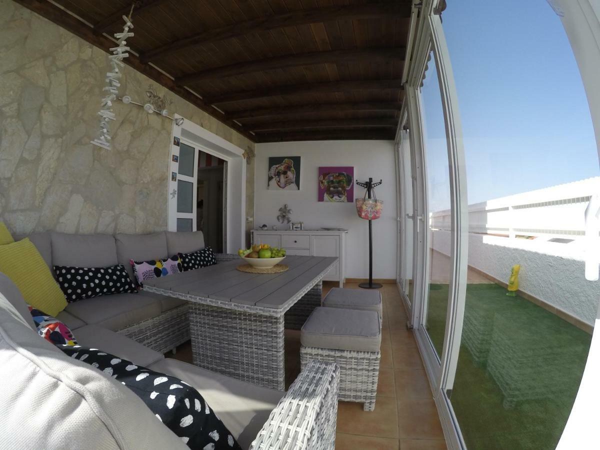Villa CarpeDiem Tarajalejo con Jacuzzi Exterior foto