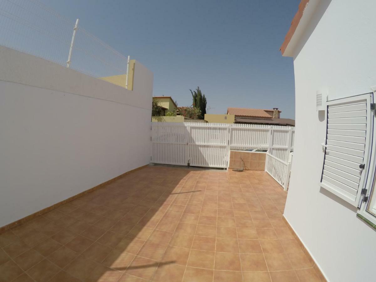 Villa CarpeDiem Tarajalejo con Jacuzzi Exterior foto